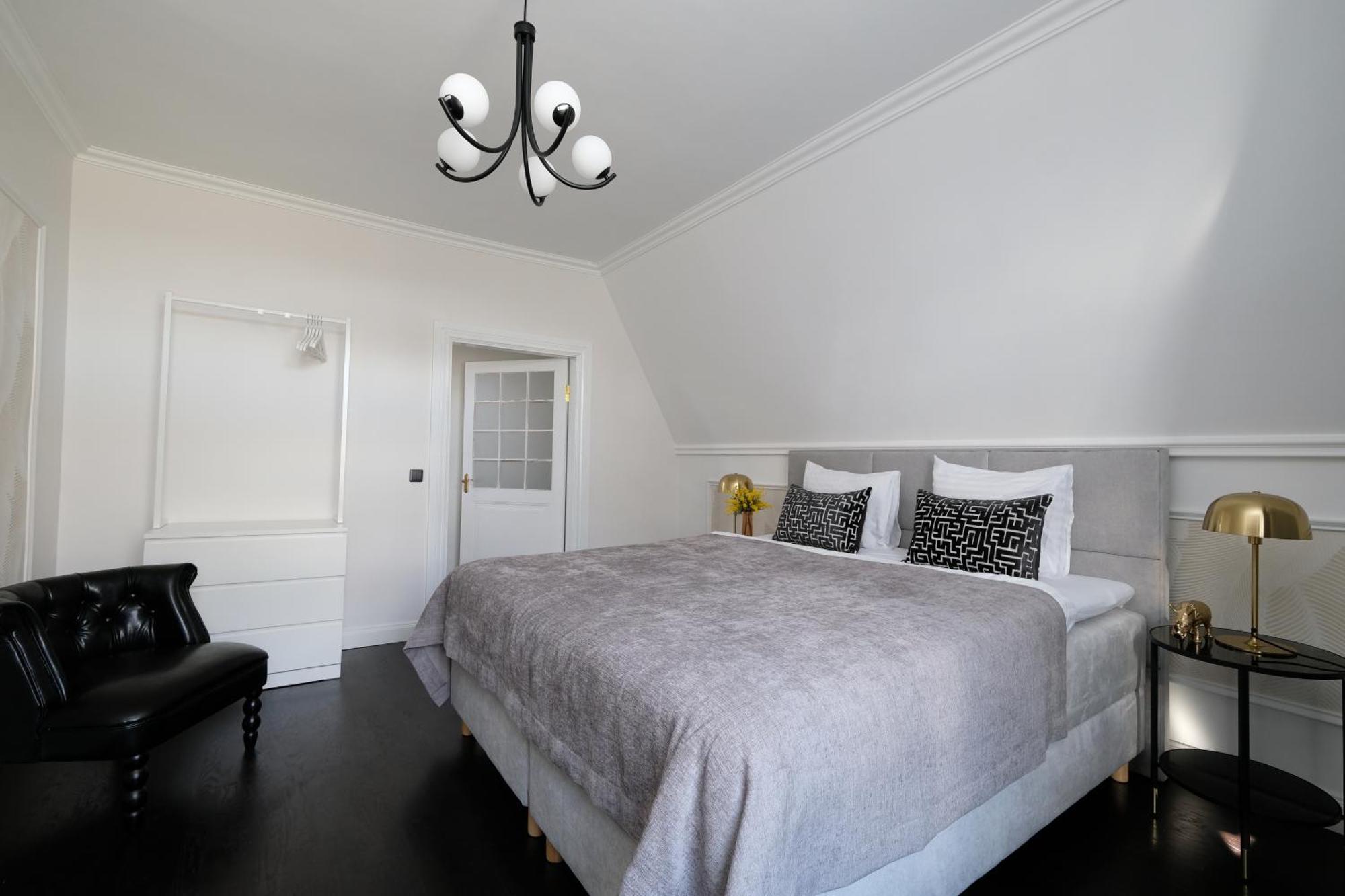 Tallinn City Apartments - Old Town Стая снимка